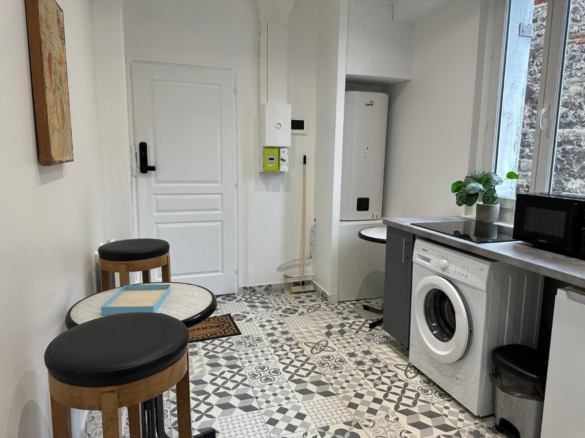 Des Beaux Appartements Deluxe Dieppe Exterior photo